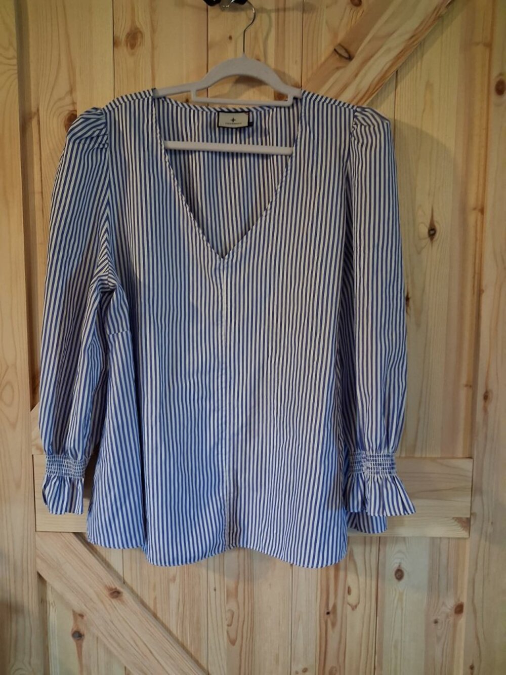 Tuckernuck Blue White Stripe Blouse XXL V-Neck Smocked Sleeve Preppy Top